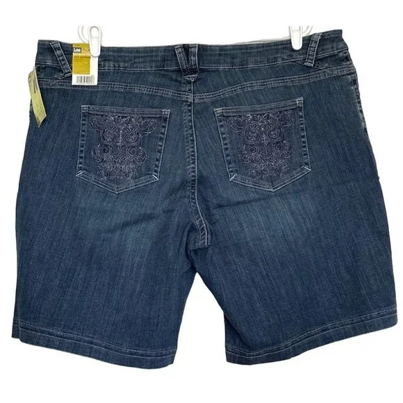Lee Natural Fit Bermuda Short Gauntlet Womens Plus Size 24W Medium Mid Rise Blue - Picture 6 of 7